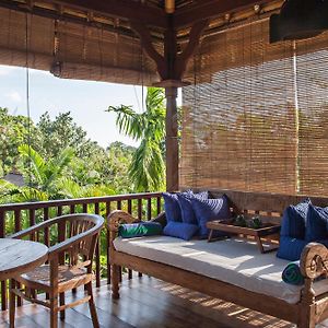 Villa avec Piscine à 2 Chambres à Coucher